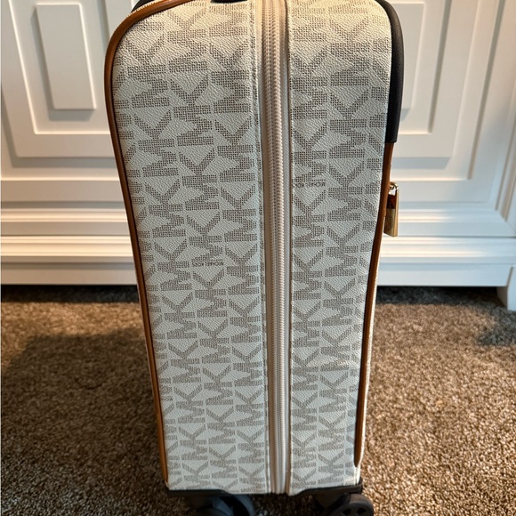 Michael Kors Carry On Luggage - Picture 4 of 15